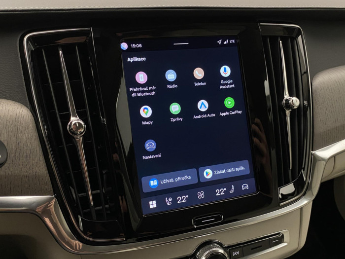 Volvo V90 T6 AWD Plug-in BRIGHT PLUS na operativní leasing