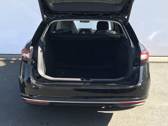 Škoda Superb Combi L&K 7DSG 2,0 TDI / 142kW na operativní leasing