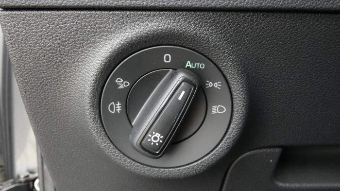 Škoda Karoq 1,5 TSI Sportline na operativní leasing