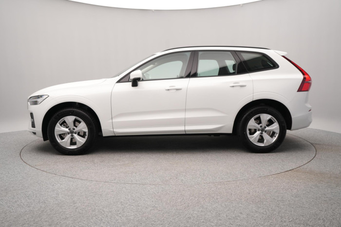 Volvo XC60 B5 AWD AUT CORE na operativní leasing