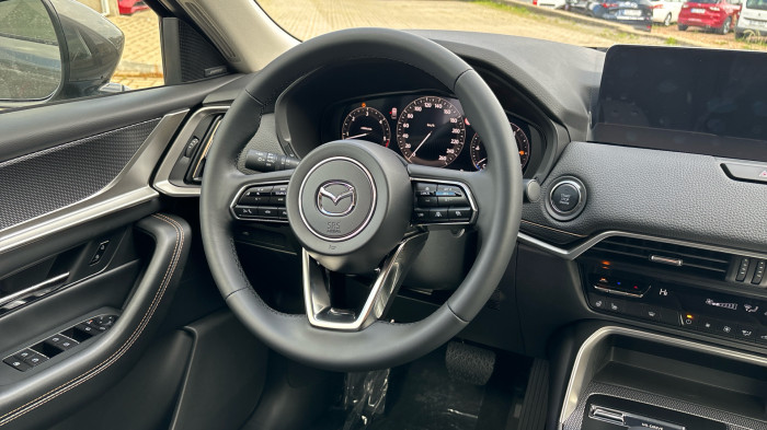 MAZDA CX-60 3.3 D254 EXCLUSIVE-LINE (všechny pakety) –KDYŽ VÝBAVA NENÍ OTÁZKA, ALE ODPOVĚĎ na operativní leasing