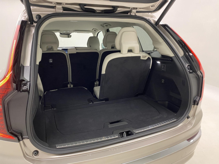 Volvo XC90 B5 AWD AUT BRIGHT PLUS 7míst na operativní leasing