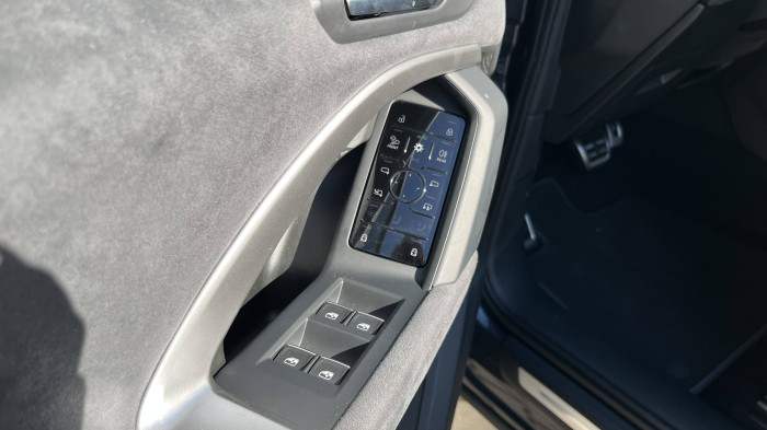 Audi Q5 Quattro ST7 2,0TDI / 150kW na operativní leasing