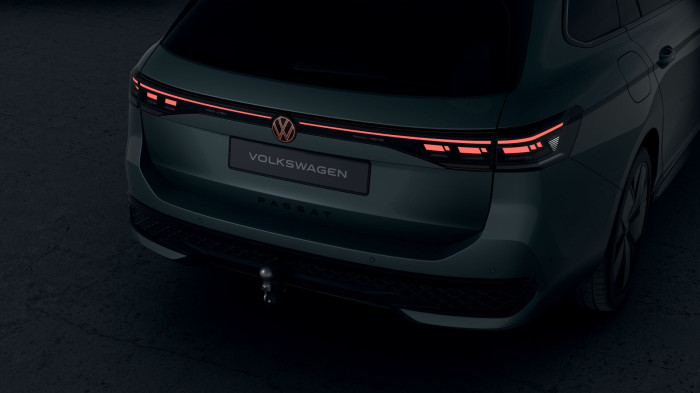 Volkswagen Passat R-Line People 2,0 TDI 142 kW 4MOT na operativní leasing