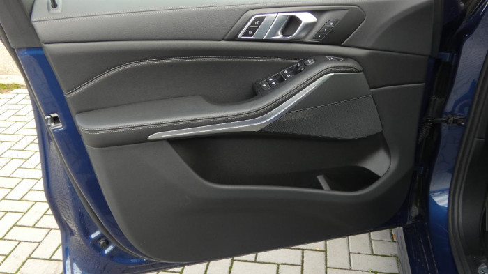 BMW X5 xDrive 40i M Sport na operativní leasing