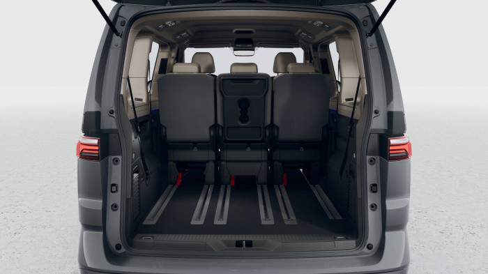 Volkswagen Multivan Trend PHEV 6DSG 4M 1,5TSI / 130kW (5 míst) na operativní leasing