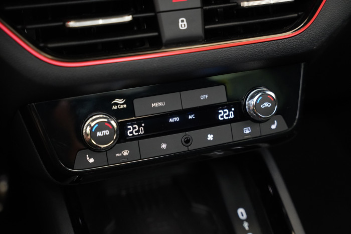 Škoda Scala 1.0 TSI 85 kW DSG Monte Carlo na operativní leasing