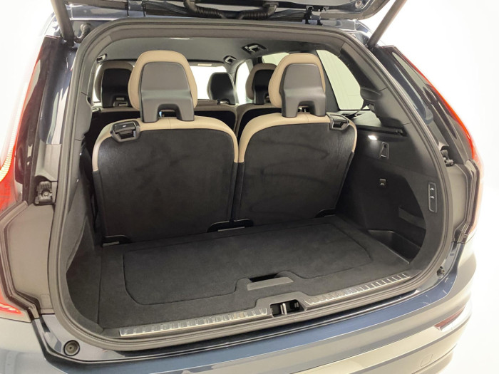 Volvo XC90 B5 AWD AUT BRIGHT PLUS na operativní leasing