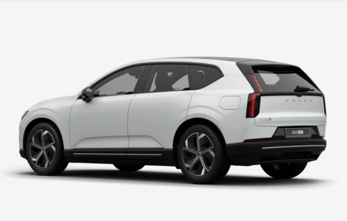 Volvo EX60 PURE ELECTRIC PLUS na operativní leasing