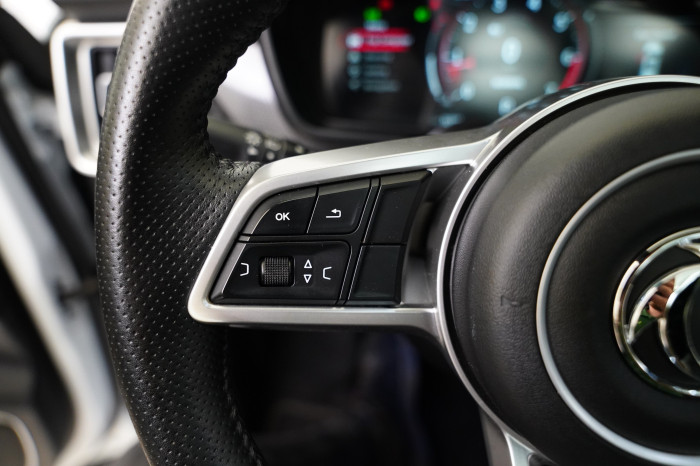 Dongfeng Fengon 2.0 T-GDI 162 kW AWD na operativní leasing