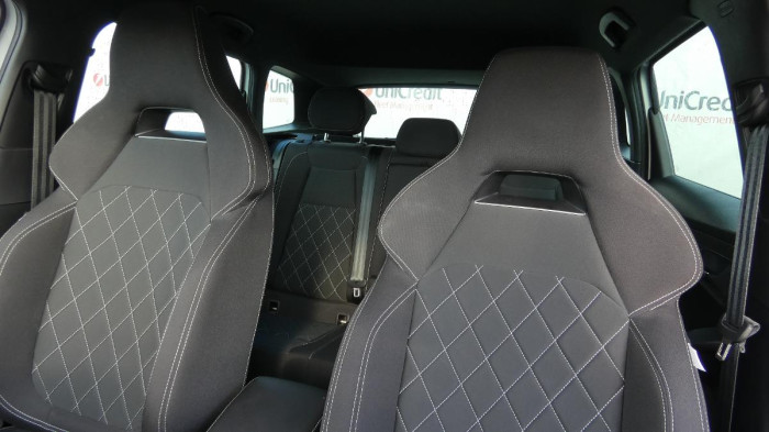 Škoda Karoq 1,5 TSI Sportline DSG na operativní leasing