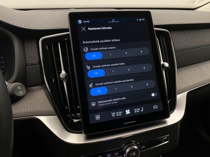 Volvo XC90 B5 AWD AUT DARK PLUS 7míst na operativní leasing