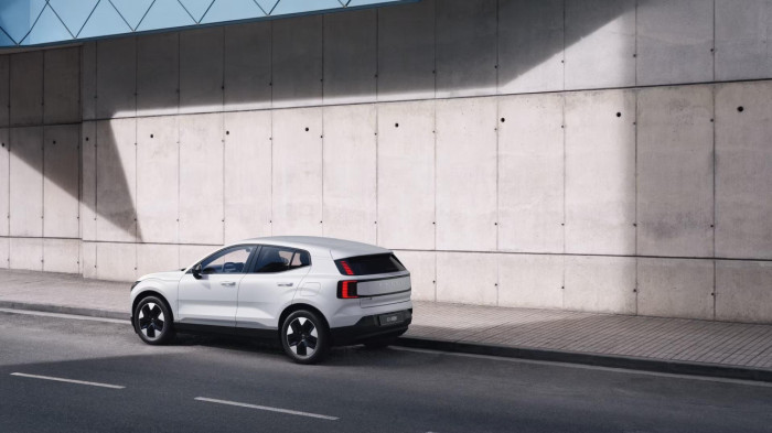 Volvo EX30 P5 ELETRIC CORE na operativní leasing
