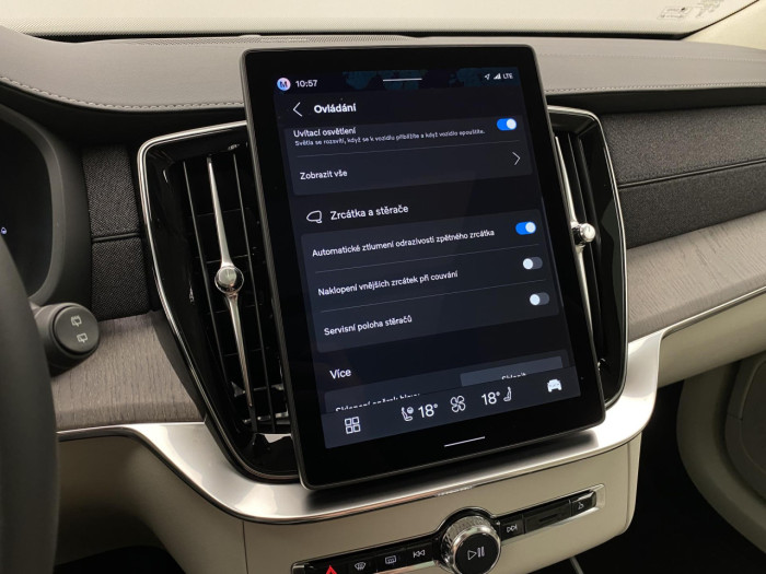 Volvo XC90 T8 AWD Plug-in DARK ULTRA na operativní leasing