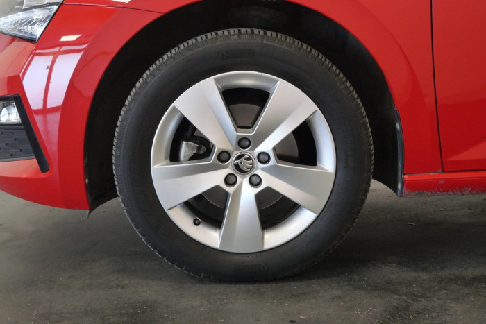 Škoda Scala 1.0 TSI 81 kW Ambition na operativní leasing