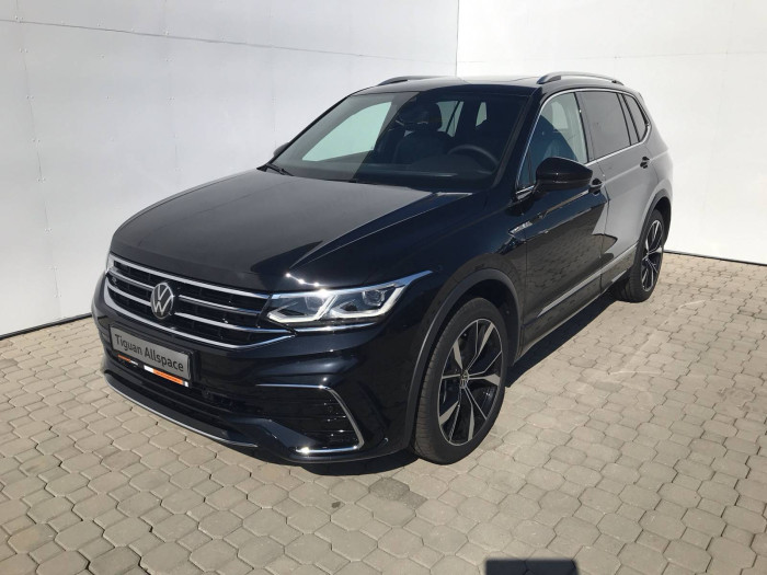 Volkswagen Tiguan Allspace R-Line 7DSG 4Motion 2,0TSi / 140kW na operativní leasing