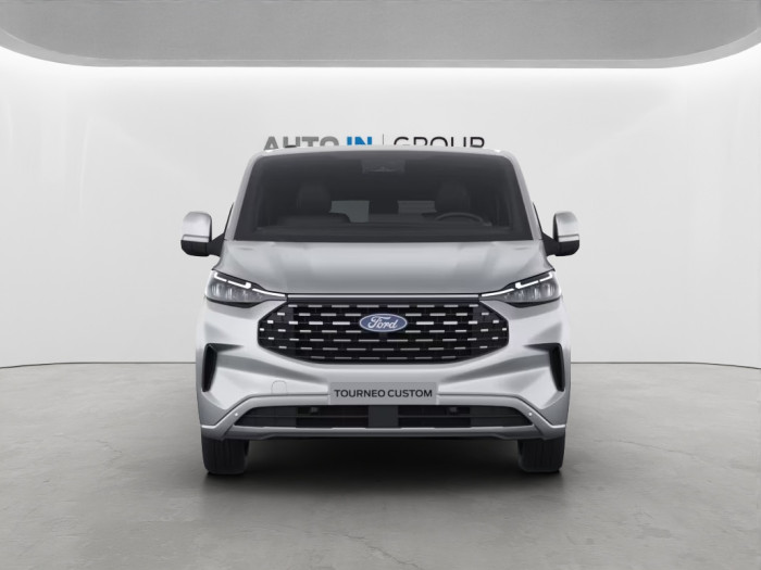 Ford Tourneo Custom 2,0 EcoBlue AW L2 TITANIUM na operativní leasing