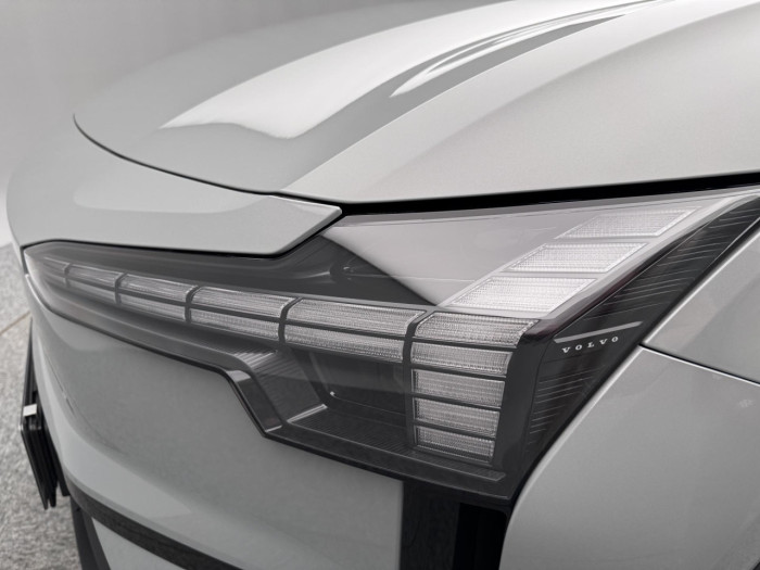 Volvo EX30 PURE ELECTRIC EXTENDED ULTRA na operativní leasing