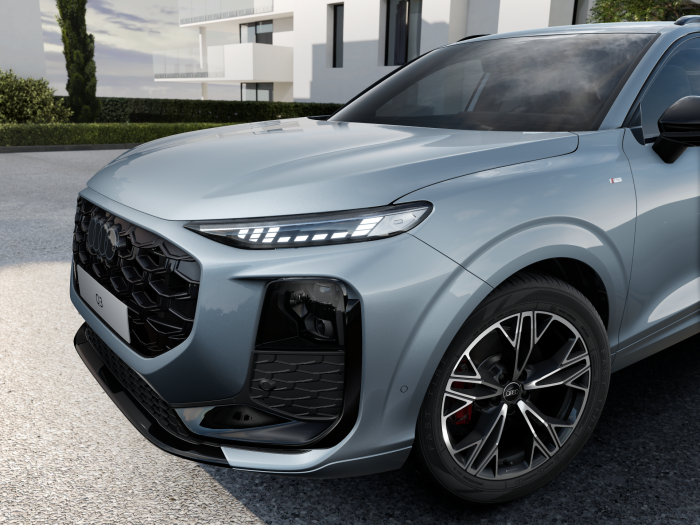 Audi Q3 S line TFSI quattro 195 kW na operativní leasing