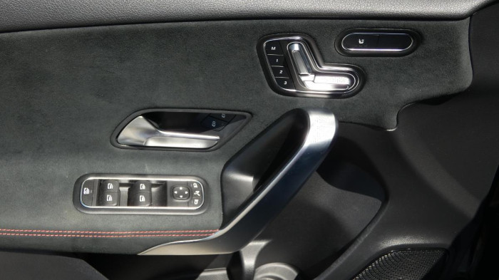 Mercedes-Benz Třídy A 220d DCT na operativní leasing