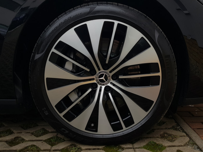 Mercedes-Benz EQE 350+ (2023, najeto 40000km) na operativní leasing