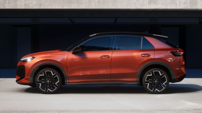 Volkswagen T-Roc R-Line 1,5 eTSI 110 kW 7DSG na operativní leasing