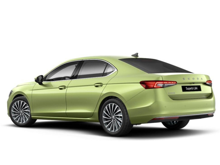 Škoda Superb L&K 1,5 TSI m-HEV 110 kW 7DSG na operativní leasing
