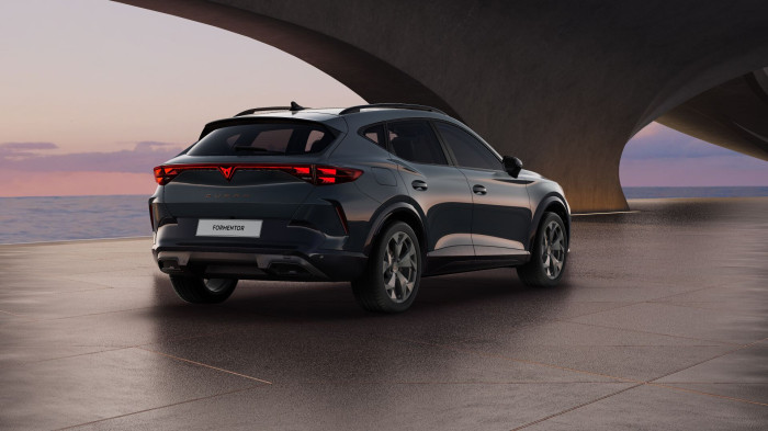 CUPRA Formentor 1.5 eTSI 150k DSG automat na operativní leasing