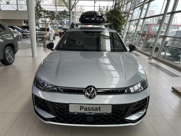 Volkswagen Passat R-Line 2,0 TDI 110 kW na operativní leasing