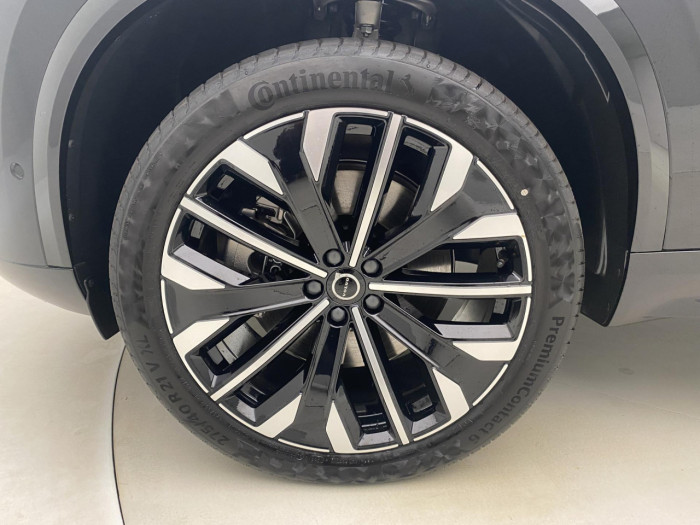 Volvo XC90 T8 AWD Plug-in BRIGHT PLUS 7m na operativní leasing