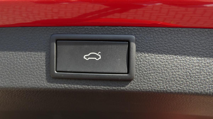 Škoda Karoq 1,5 TSI Sportline Exclusive DS na operativní leasing