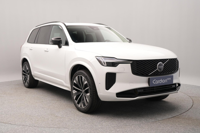 Volvo XC90 T8 AWD Plug-in ULTRA DARK 7m na operativní leasing