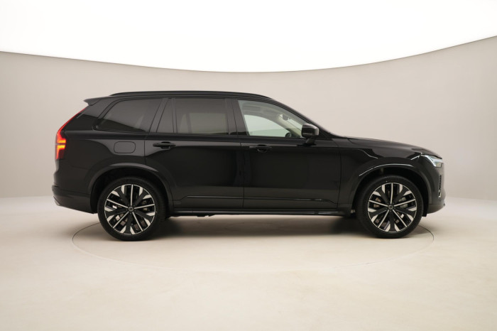 Volvo XC90 T8 AWD Plug-in DARK ULTRA na operativní leasing
