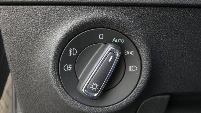Škoda Karoq 1,5 TSI DSG Style na operativní leasing