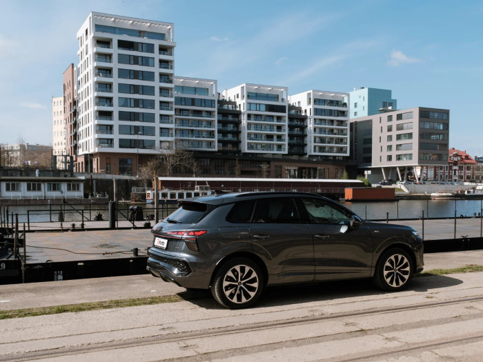 Audi Q3  1.5 TFSI 110 kW Benzín Automatická převodovka na operativní leasing