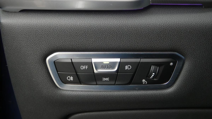 BMW X5 xDrive 40i M Sport na operativní leasing