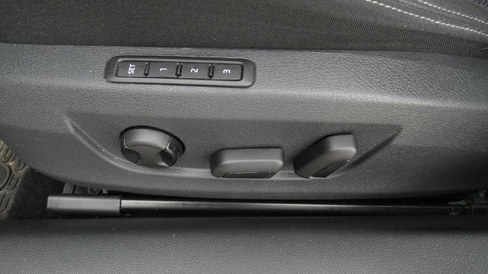 Škoda Superb 2,0 TDI DSG Style na operativní leasing