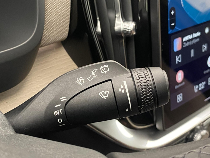 Volvo XC90 T8 AWD Plug-in BRIGHT PLUS 7m na operativní leasing