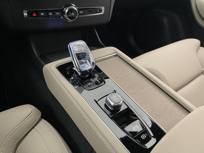 Volvo XC90 B5 AWD AUT BRIGHT PLUS 7míst na operativní leasing