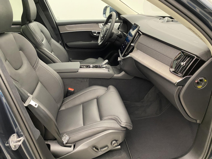 Volvo XC90 B5 AWD AUT BRIGHT ULTRA 7míst na operativní leasing