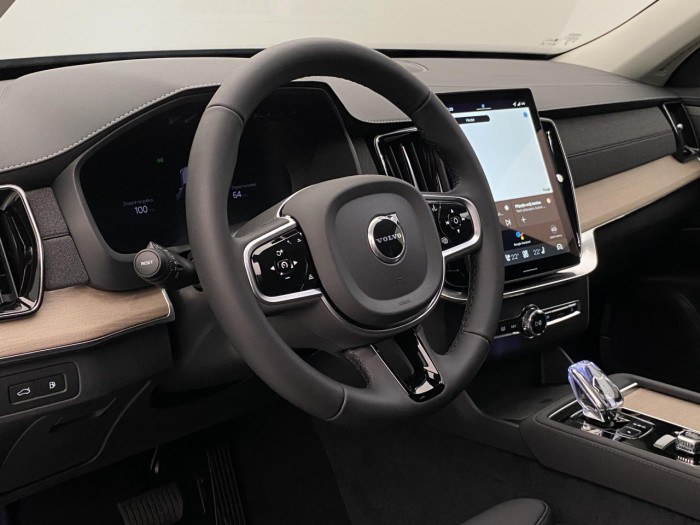 Volvo XC90 T8 AWD RECHARGE BRIGHT PLUS 7m na operativní leasing