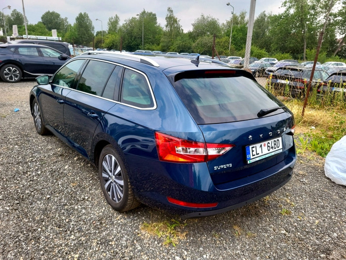 Škoda Superb Combi Style 1.4 PHEV160 kW DSG na operativní leasing