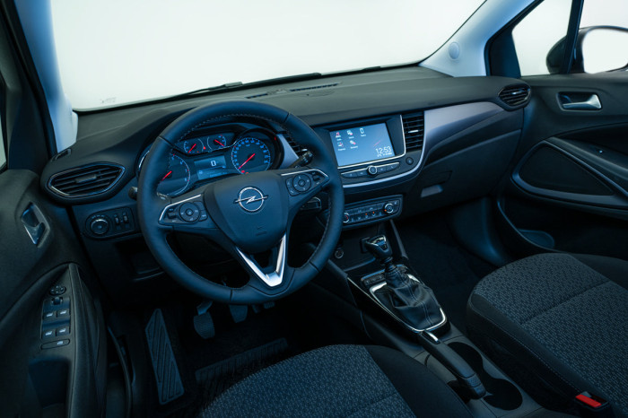 Opel Crossland Edition 1,2 Turbo - Benzín - Manuál 6st. - 4x2 na operativní leasing