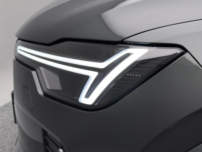 Volvo XC90 B5 AWD AUT BRIGHT PLUS 7-míst na operativní leasing