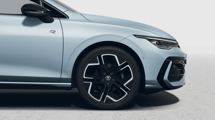 Volkswagen Golf R-Line People 1,5 TSI 110 kW 6G na operativní leasing