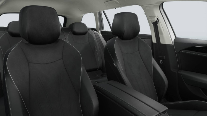 Volkswagen Passat Elegance 2,0 TDI 110kW 7DSG na operativní leasing