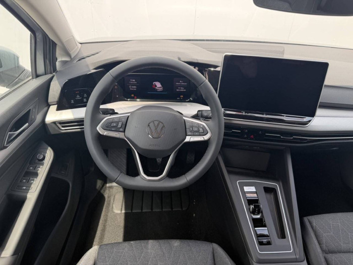 Volkswagen Golf Variant People 7DSG 1,5eTSI / 110kW na operativní leasing