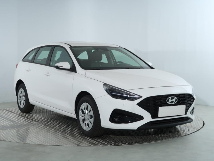 Hyundai i30 Combi Comfort 1.5 DPI 71 kW Manuál na operativní leasing
