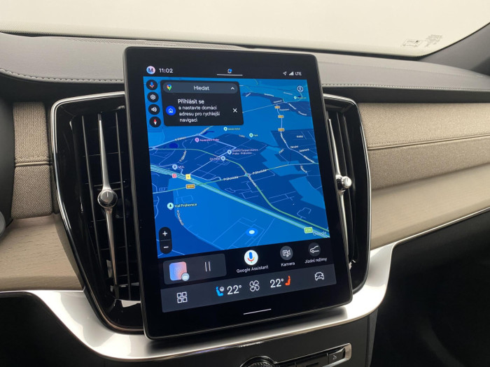 Volvo XC90 T8 AWD Plug-in BRIGHT PLUS 7m na operativní leasing