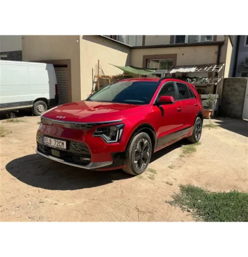 Kia e-Niro 64,8kWh Style PRO AT 5d na operativní leasing